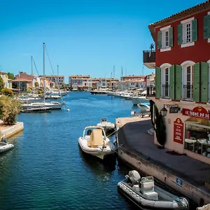 Casa Nostra, Port-grimaud, Vue Sur Les Canaux , Grimaud France